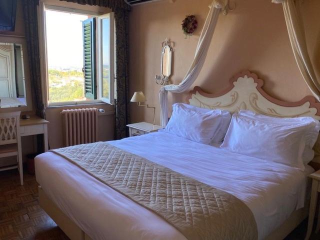 Quattro Gigli Hotel Montopoli in Val dʼArno Extérieur photo