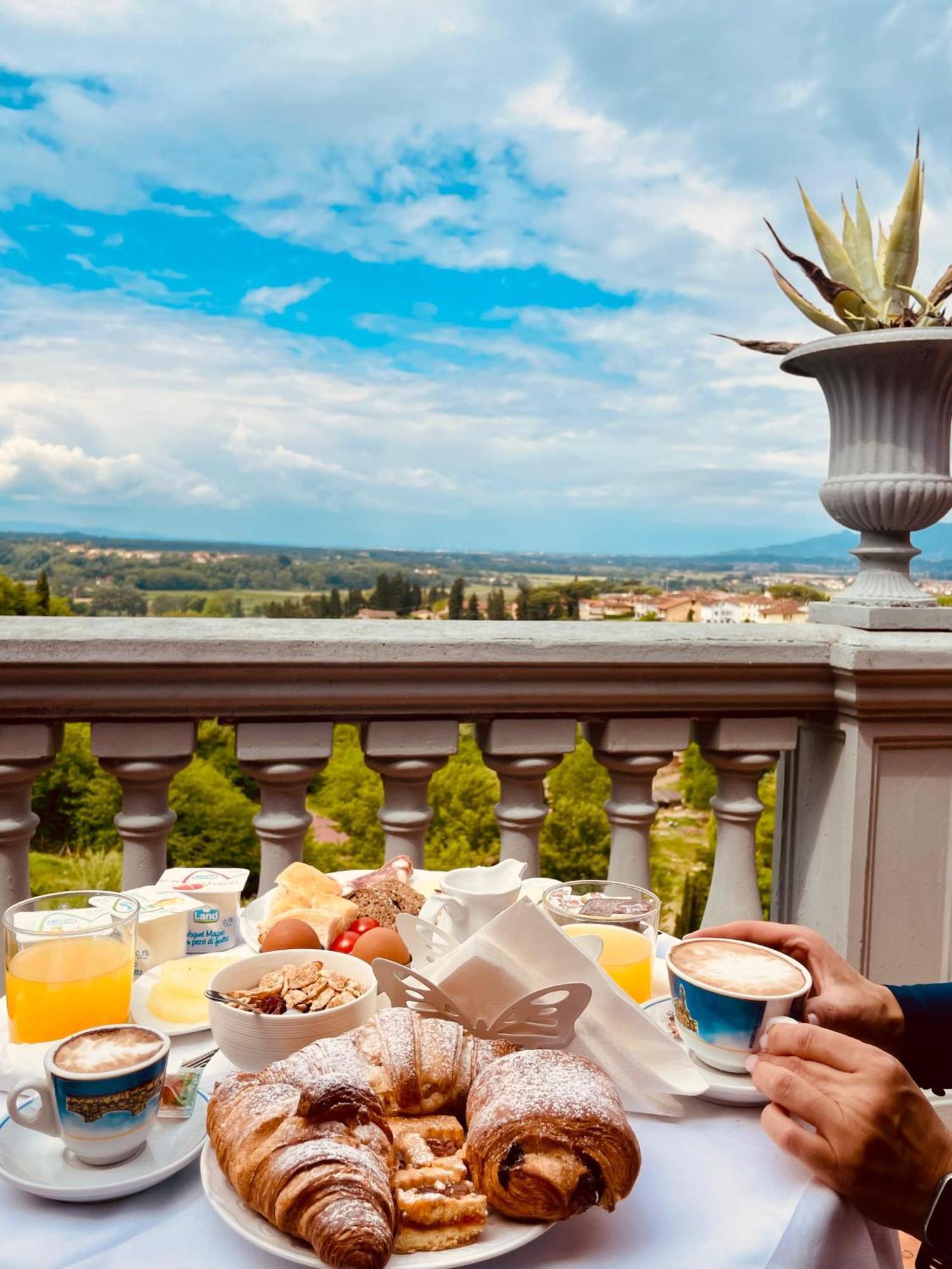 Quattro Gigli Hotel Montopoli in Val dʼArno Extérieur photo